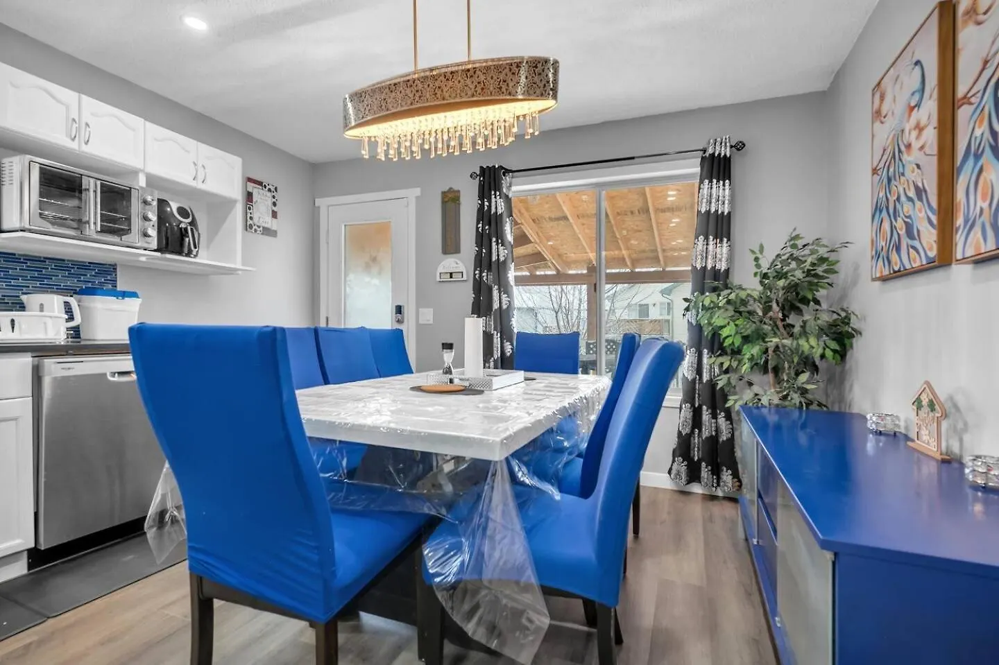 Holiday home 240 Spacious Modern Home W Ac Calgary